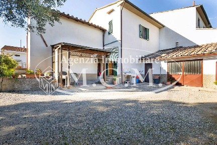 Terratetto unifamiliare 198 m², buono stato, Santa Maria a Monte