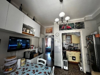 Trilocale via San Francesco 32, Centro, Finale Ligure