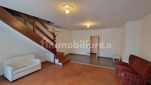 Locale commerciale in Affitto