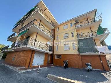 Trilocale via Torquato Tasso, Centro, Loano