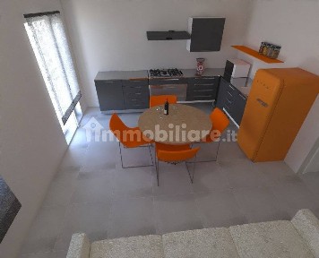 Trilocale via Molinetti 13, Centro, Finale Ligure