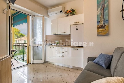 Monolocale via Aurelia, Centro, Loano