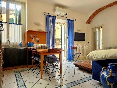 Laigueglia, Piazza della Libertà, 15