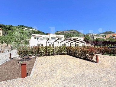 Bilocale via Calvisio, Centro, Finale Ligure