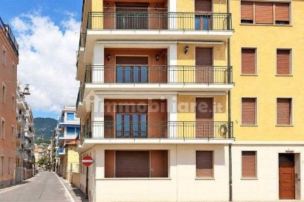 Trilocale via Roma 38, Via Roma, Borgo Barusso, Alassio