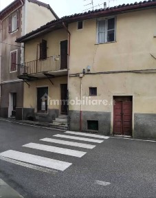 Quadrilocale via Armando Bordoni, Altare