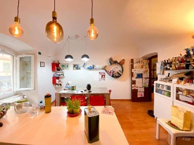 Appartamento via Gio Francesco Niella 12, Centro Storico, Savona