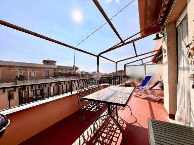 Bilocale via Costituzione 9, Centro, Albenga