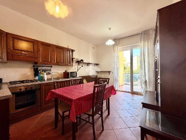 Bilocale via Giorgio la Pira 4 4, Centro, Albenga