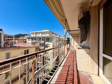 Appartamento via Esperanto 12, Centro, Albenga