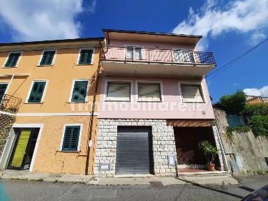 Terratetto unifamiliare piazza Trieste, Castellina Marittima