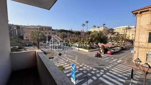 Albenga, Via Trieste, 6