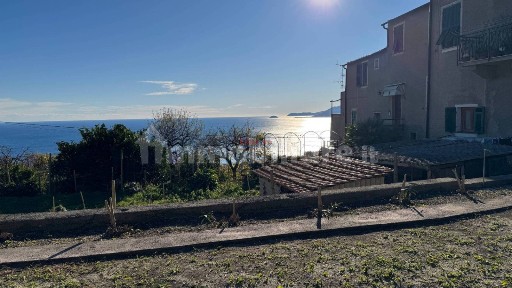 Quadrilocale via Castello 15, Verezzi, Borgio Verezzi