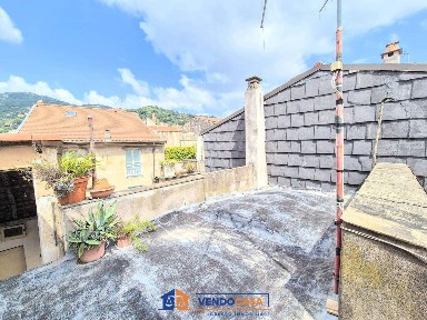 Appartamento via Lancellotto, Centro, Finale Ligure