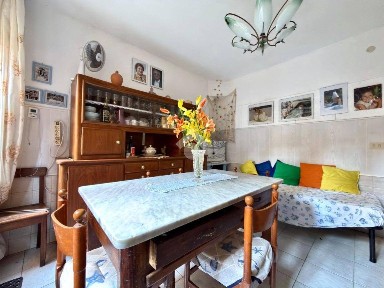 Alassio, Via Privata Giovanni Genova Bocchi Bianchi, 13