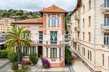 Quadrilocale via Giuseppe Mazzini, Muretto di Alassio, Stazione, Corso Marconi, Alassio