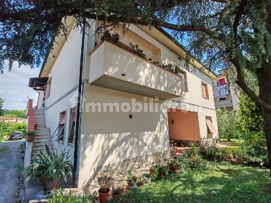 Santa Maria a Monte, Via del Lavoro, 4