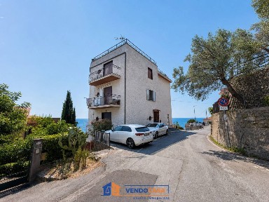 Appartamento via 25 Aprile 36, Bergeggi