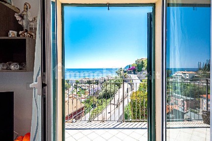 Trilocale regione Massabò 39, Via Solva, Santa Croce, Alassio