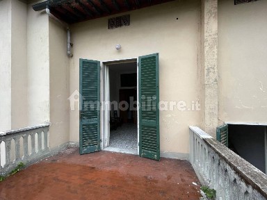Terratetto unifamiliare 280 m², da ristrutturare, Santa Croce sull'Arno