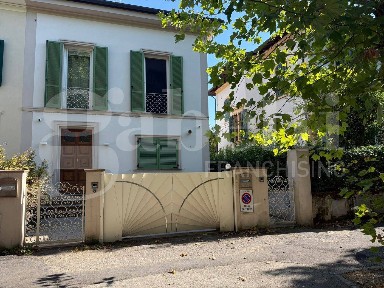 Terratetto unifamiliare 150 m², ottimo stato, Villaggi, Bellaria, Pontedera