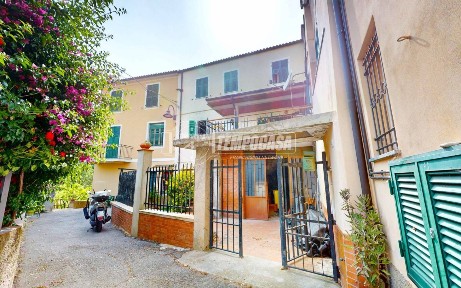 Orco Feglino, Via Roma, Feglino 42