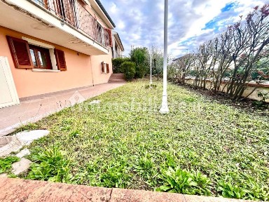 Terratetto unifamiliare 130 m², ottimo stato, Montopoli, Montopoli in Val d'Arno