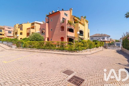Trilocale via D'ANNUNZIO 15, Centro, Loano