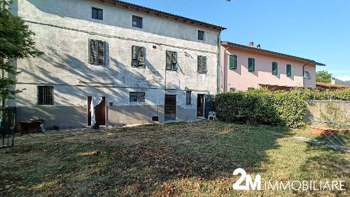 Terratetto unifamiliare 300 m², da ristrutturare, Pontasserchio, Pappiana, San Giuliano Terme