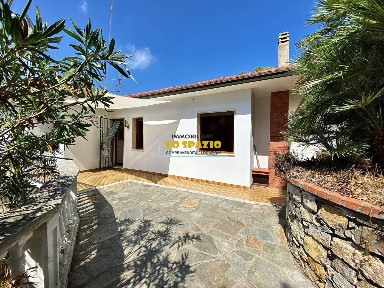 Quadrilocale via Soprana 21, Marina Di Andora, Andora