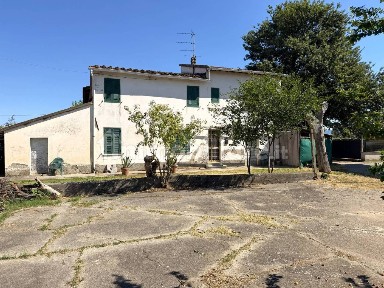 Terratetto plurifamiliare 270 m², da ristrutturare, La Scala, Calenzano, San Miniato