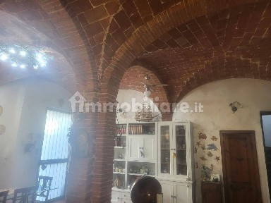 Terratetto unifamiliare 130 m², ottimo stato, San Frediano Nord - San Casciano, Cascina