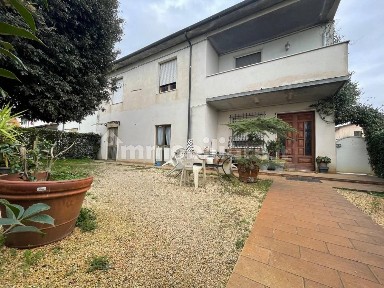 Terratetto unifamiliare 190 m², ottimo stato, Lavoria, Crespina e Lorenzana