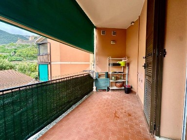 Quadrilocale via fiume 48, Centro, Finale Ligure