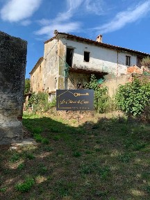 Terratetto plurifamiliare 85 m², da ristrutturare, Fauglia