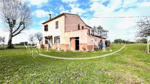 Terratetto unifamiliare 250 m², da ristrutturare, Santa Lucia, La Borra, Pontedera