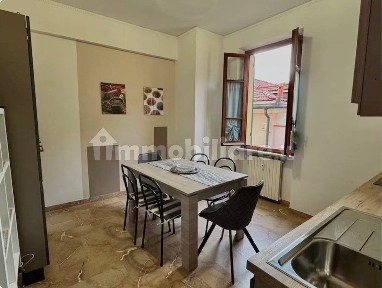 Trilocale via Ricciardi 2, Centro, Loano