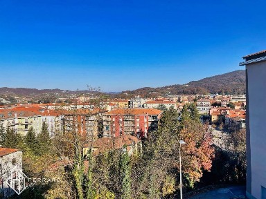 Appartamento salita Ciapasqua 21, Centro, Cairo Montenotte