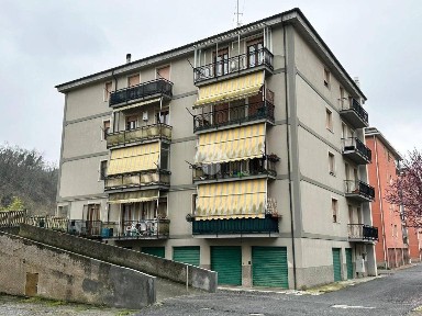 Cengio, Via Donegani, 28