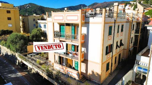 Trilocale via Berninzoni, Spotorno