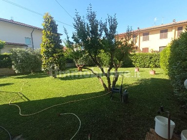Terratetto unifamiliare 150 m², buono stato, Centro, Santa Croce sull'Arno