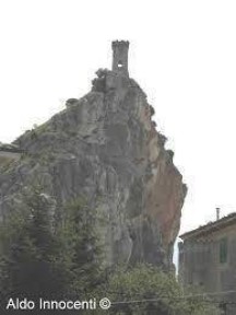 Terratetto unifamiliare 240 m², da ristrutturare, Uliveto Terme, Vicopisano