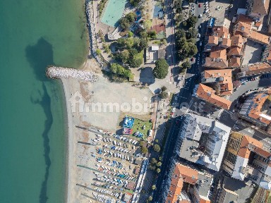Vado Ligure, Via Leon Pancaldo, 2
