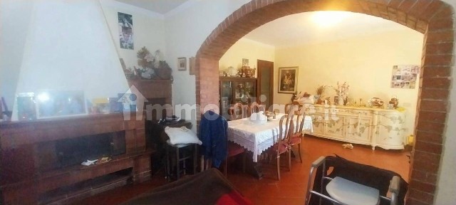 Terratetto unifamiliare 352 m², buono stato, Calci