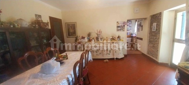 Terratetto unifamiliare 212 m², buono stato, Centro, Calci