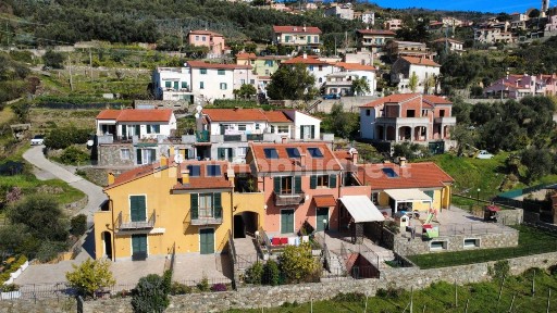 Bilocale via Cavalier F. Finocchio 33, Centro, Magliolo