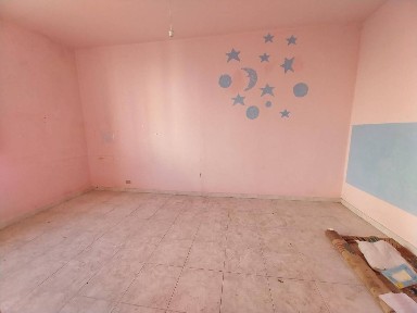Terratetto unifamiliare 105 m², da ristrutturare, Latignano, Cascina