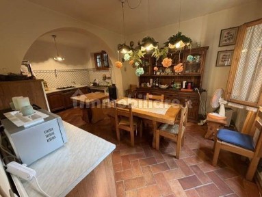 Terratetto unifamiliare 170 m², ottimo stato, Centro, Calci