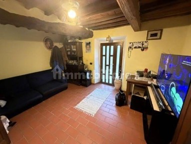 Terratetto unifamiliare 80 m², buono stato, Centro, Calci