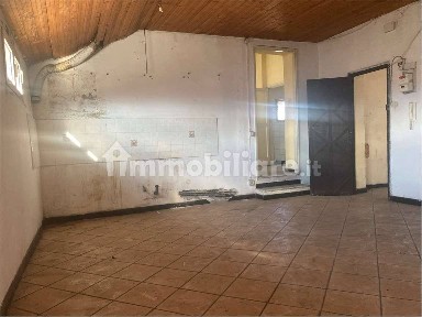 Appartamento via Torlaro, Centro, Albenga